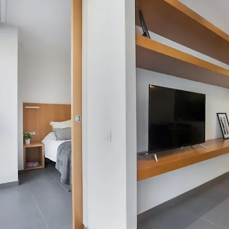 Flateli Navas 3-1 Apartman Barcelona