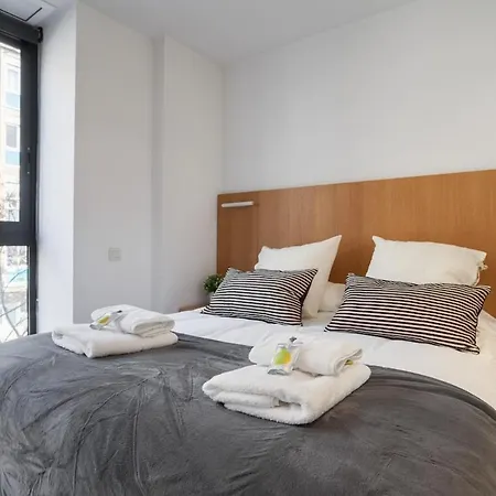 Flateli Navas 3-1 Apartman Barcelona